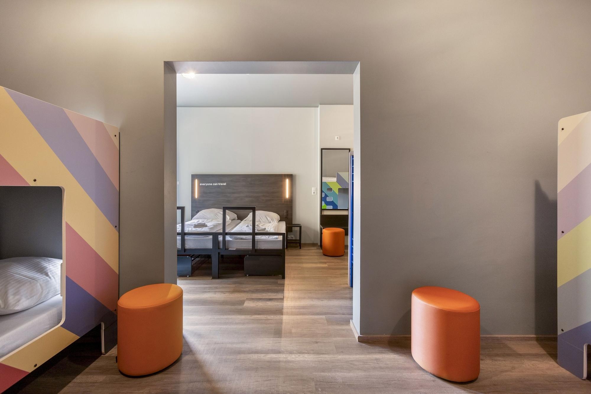 A&O Amsterdam Zuidoost Pansiyon Dış mekan fotoğraf